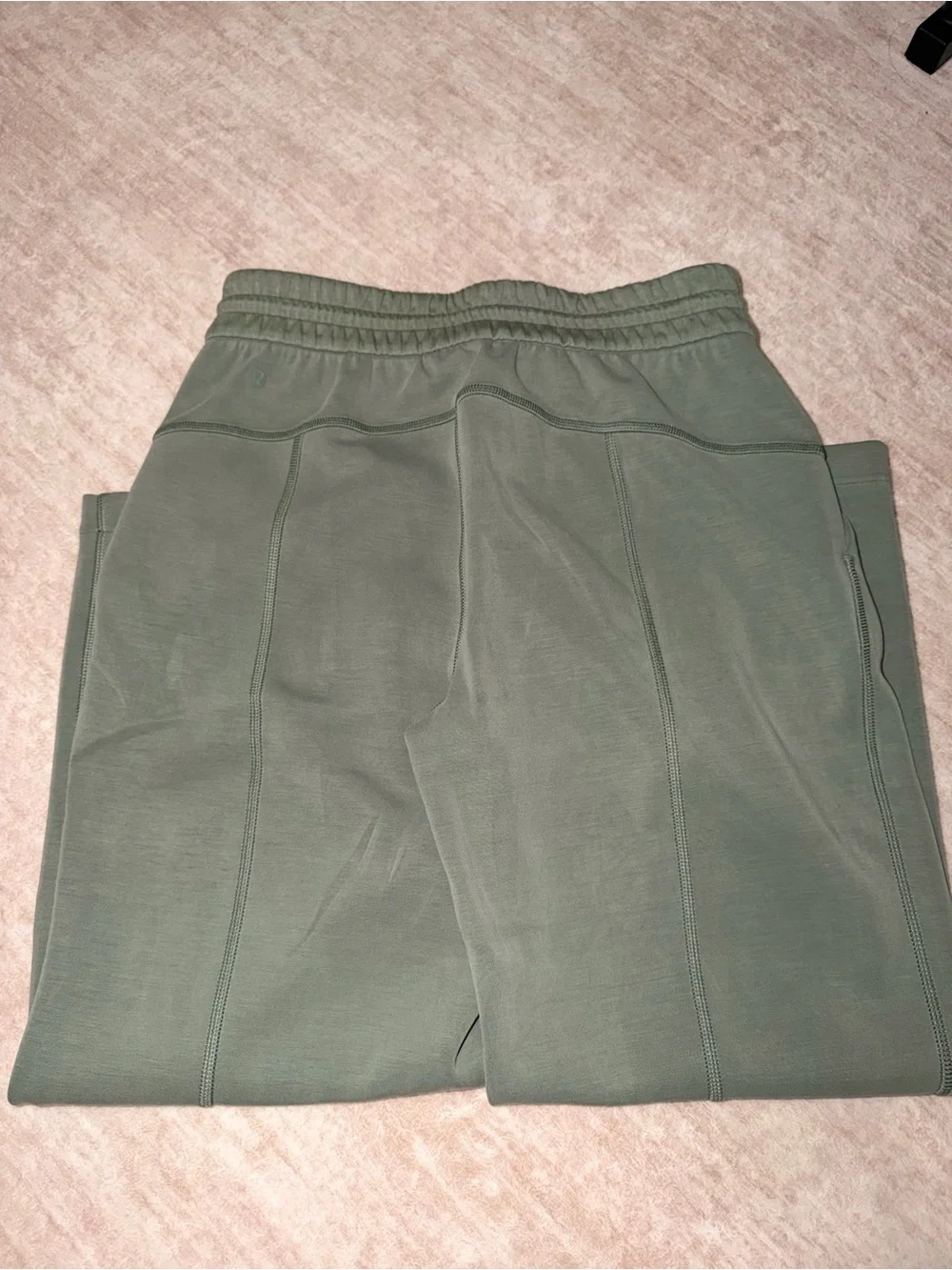 lululemon athletica comfortable track